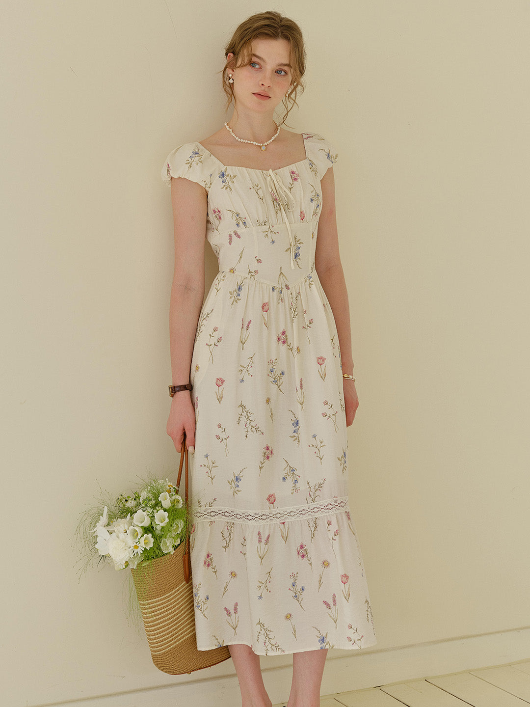 Victoria Sweetheart Neck Floral Dress