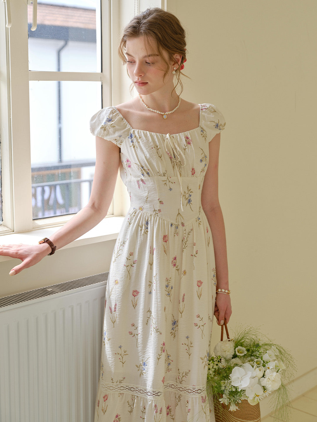 Victoria Sweetheart Neck Floral Dress