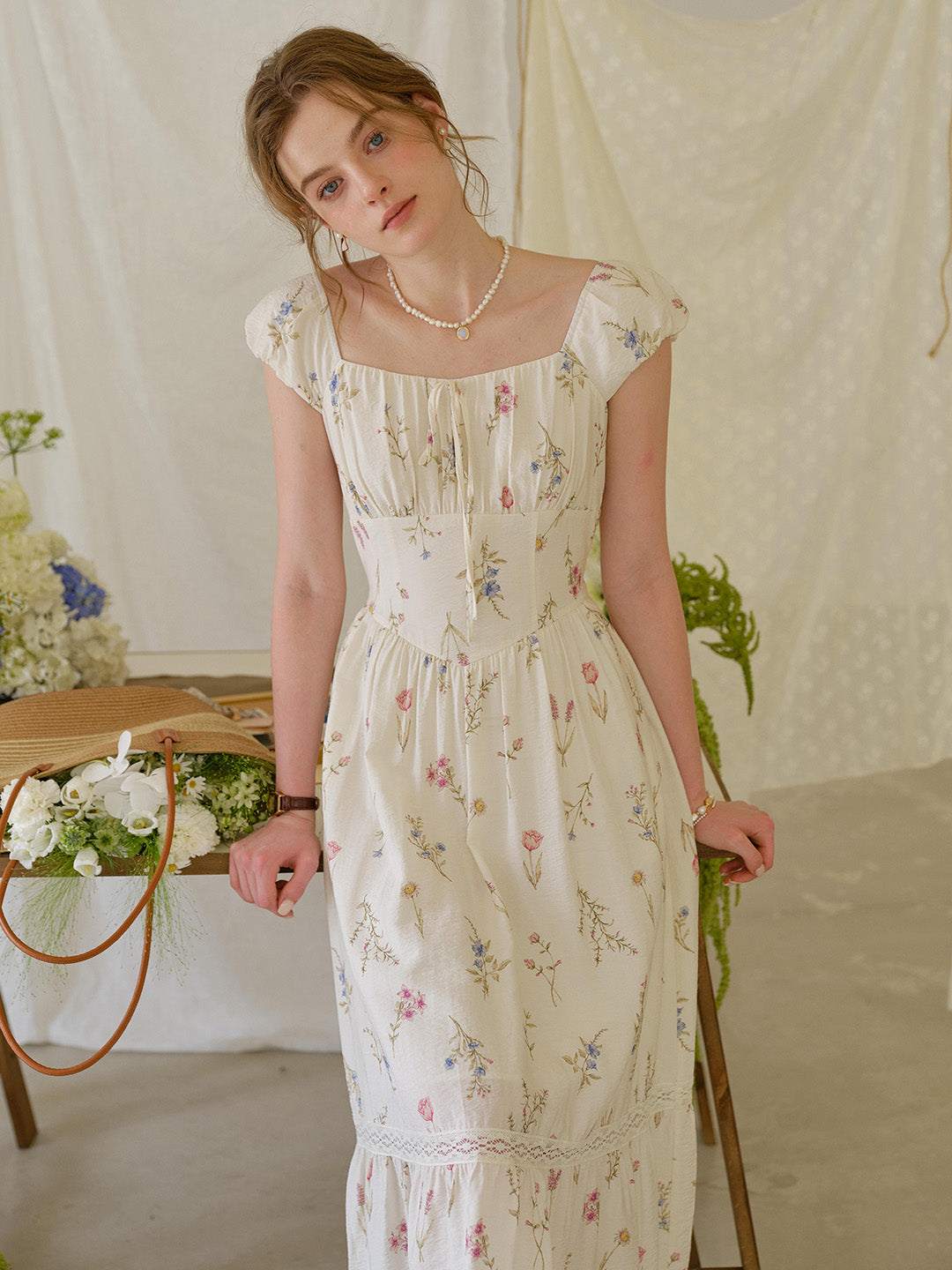 Victoria Sweetheart Neck Floral Dress