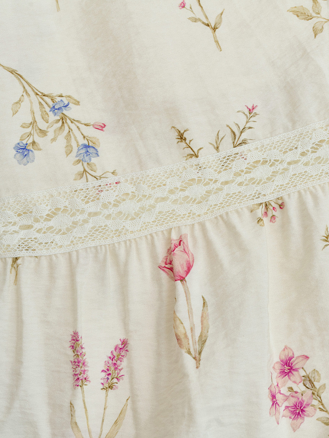 Victoria Sweetheart Neck Floral Dress