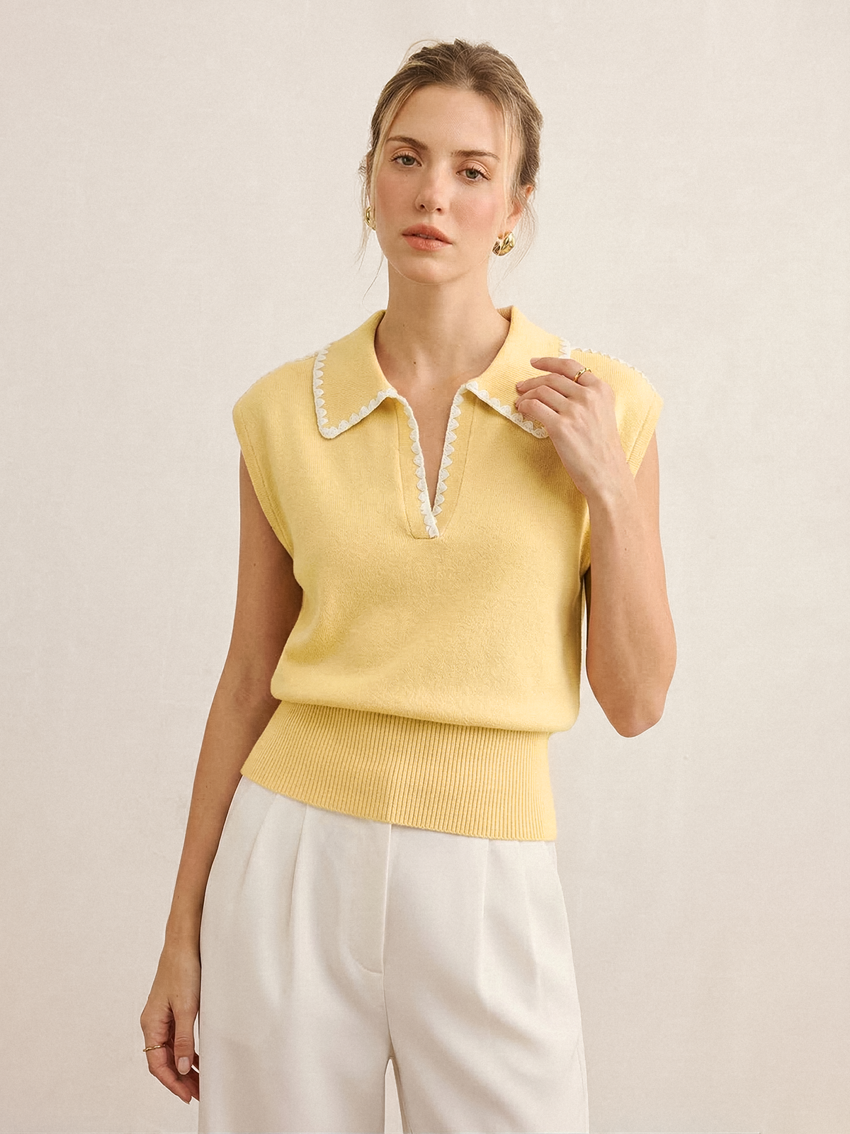 Contrast Trim Sleeveless Knit Polo Vest