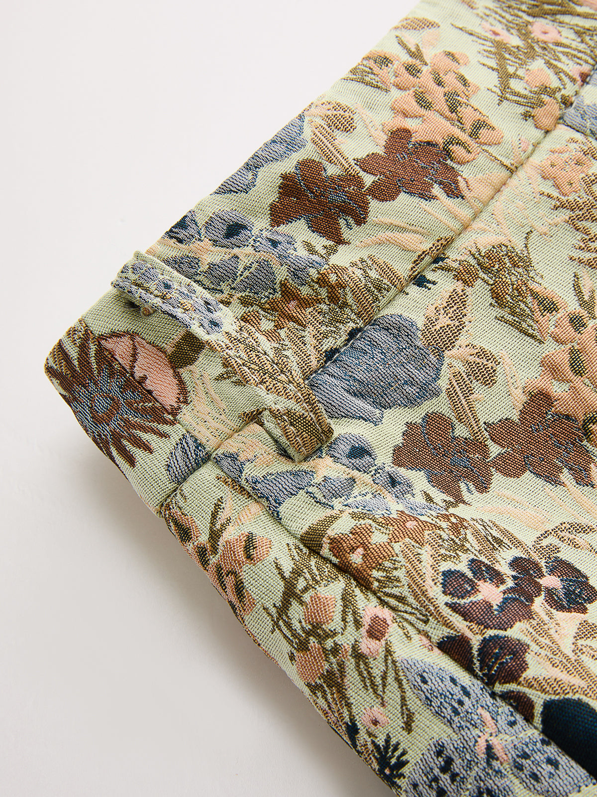 Vintage Floral Jacquard Mid Waist Shorts