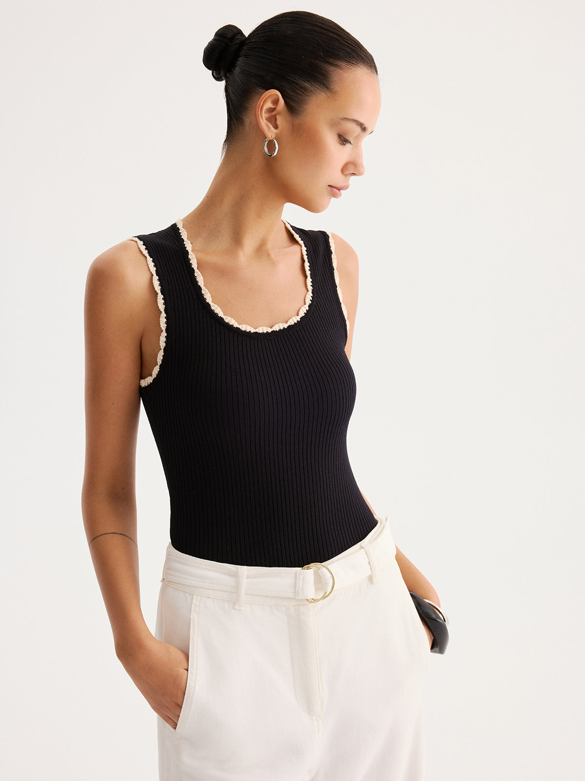 Ribbed Scallop Trim Knit Tank Top