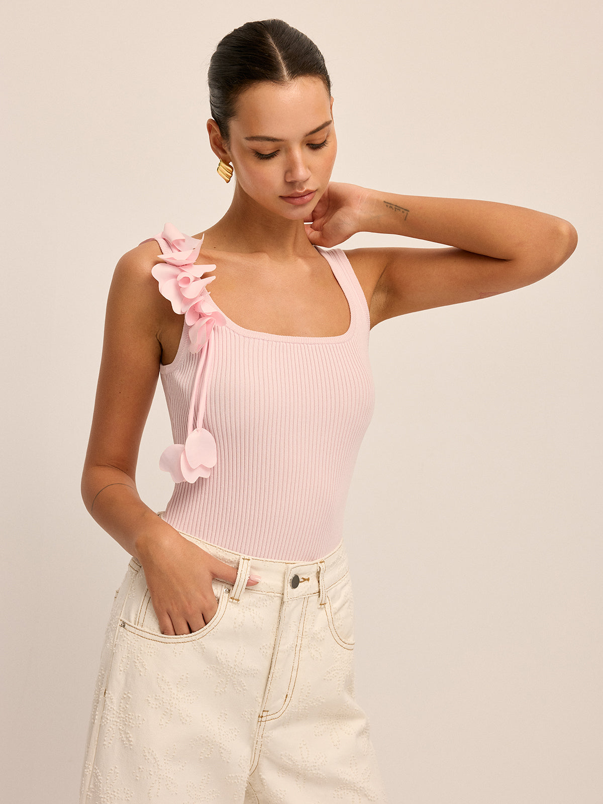 3D Floral Strap Ribbed Knit Tank Top