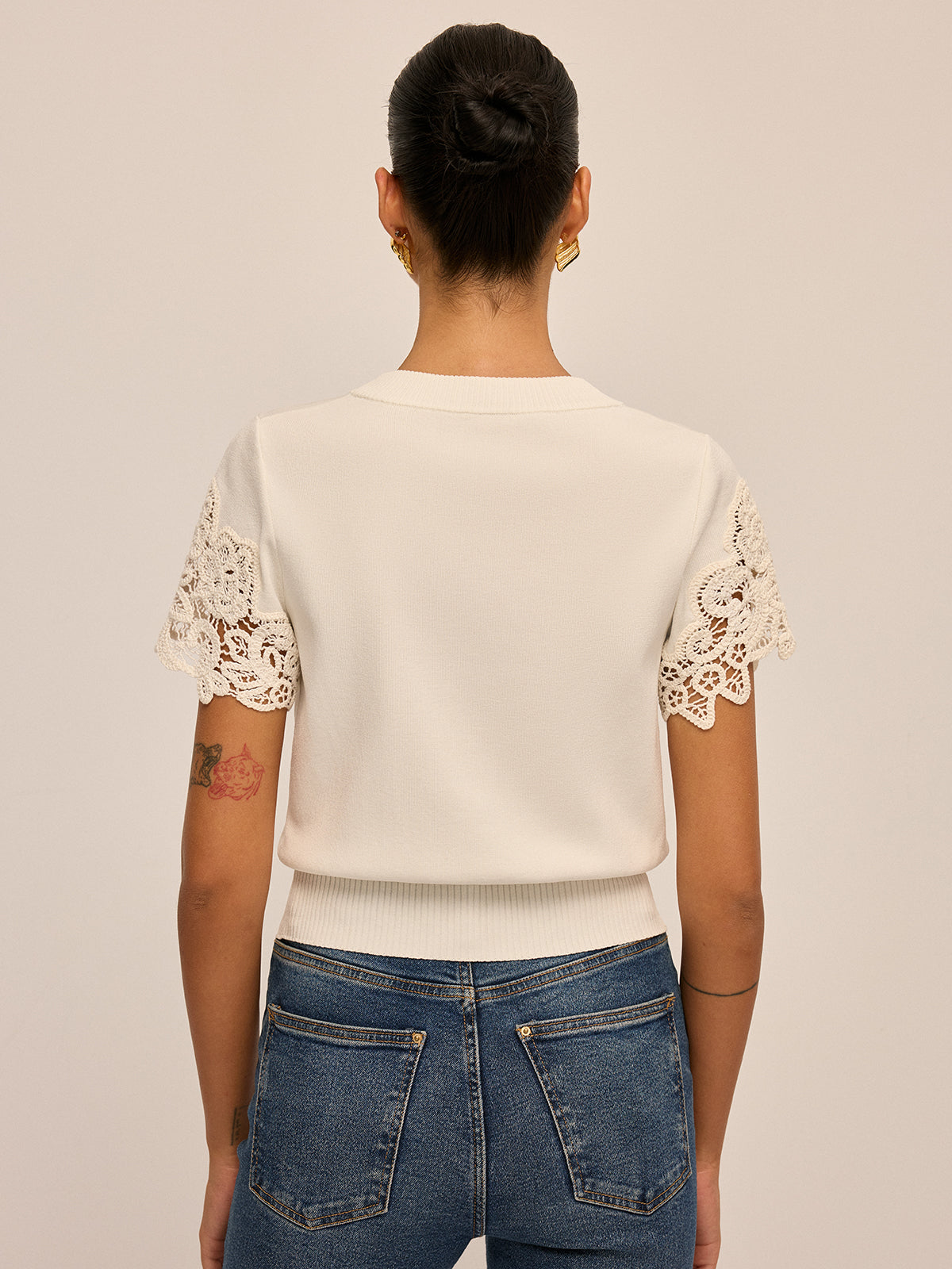 Round Neck Crochet Lace Sleeve Knit Top