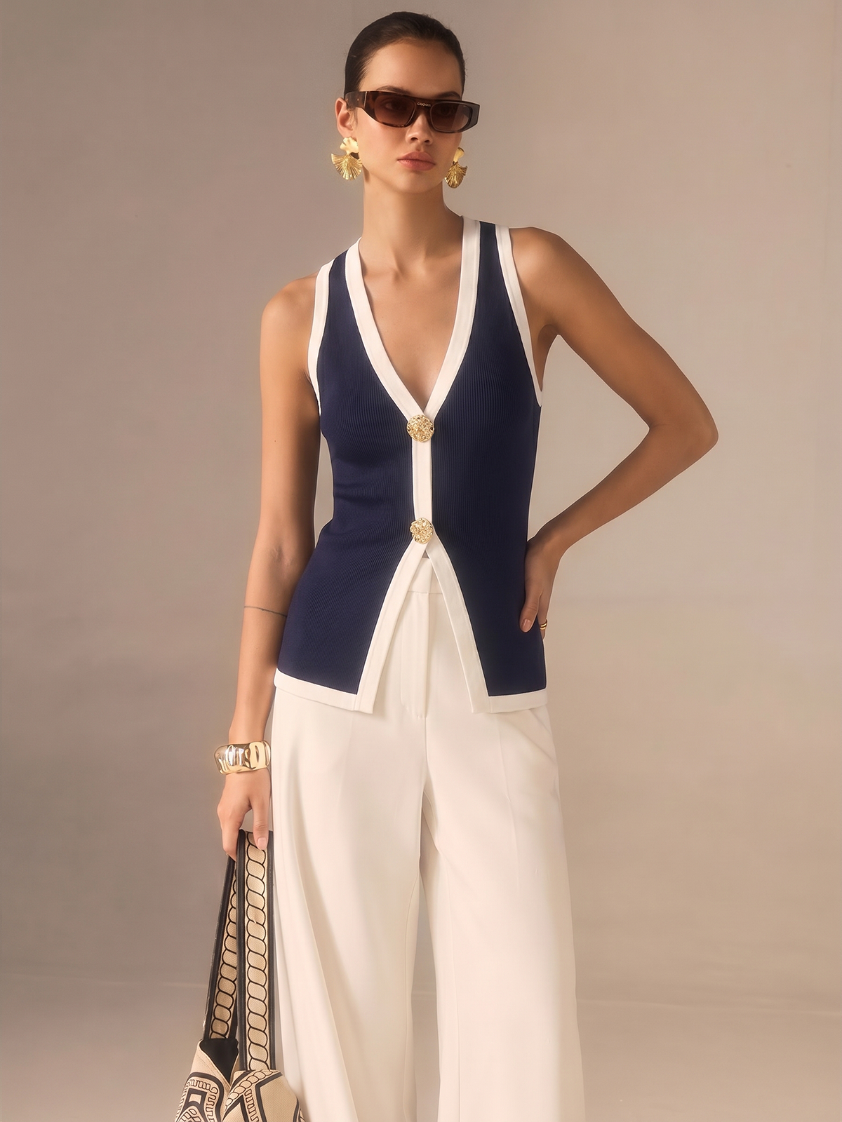 Contrast Trim Ribbed Knit Vest