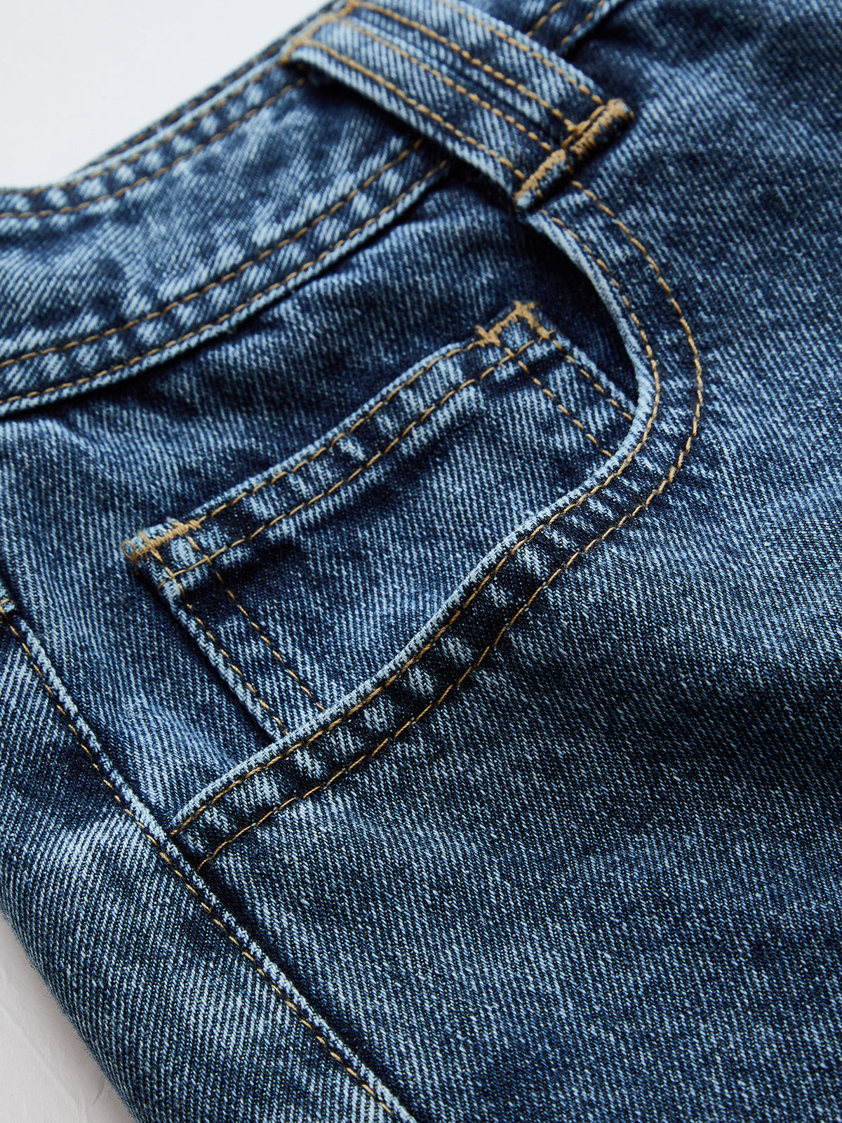 Mid-Waist Curved Leg Barrel Jeans