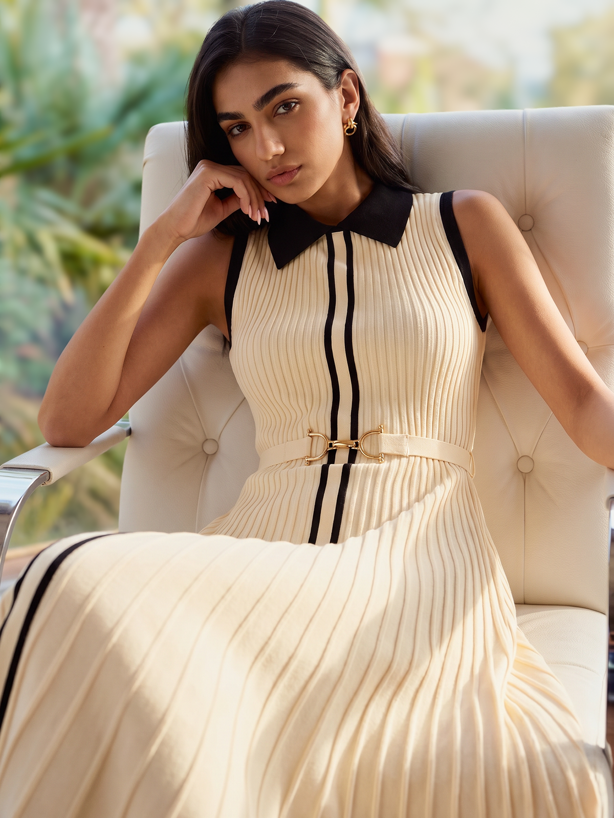 Elegant Contrast Collar Rib Knit Maxi Dress